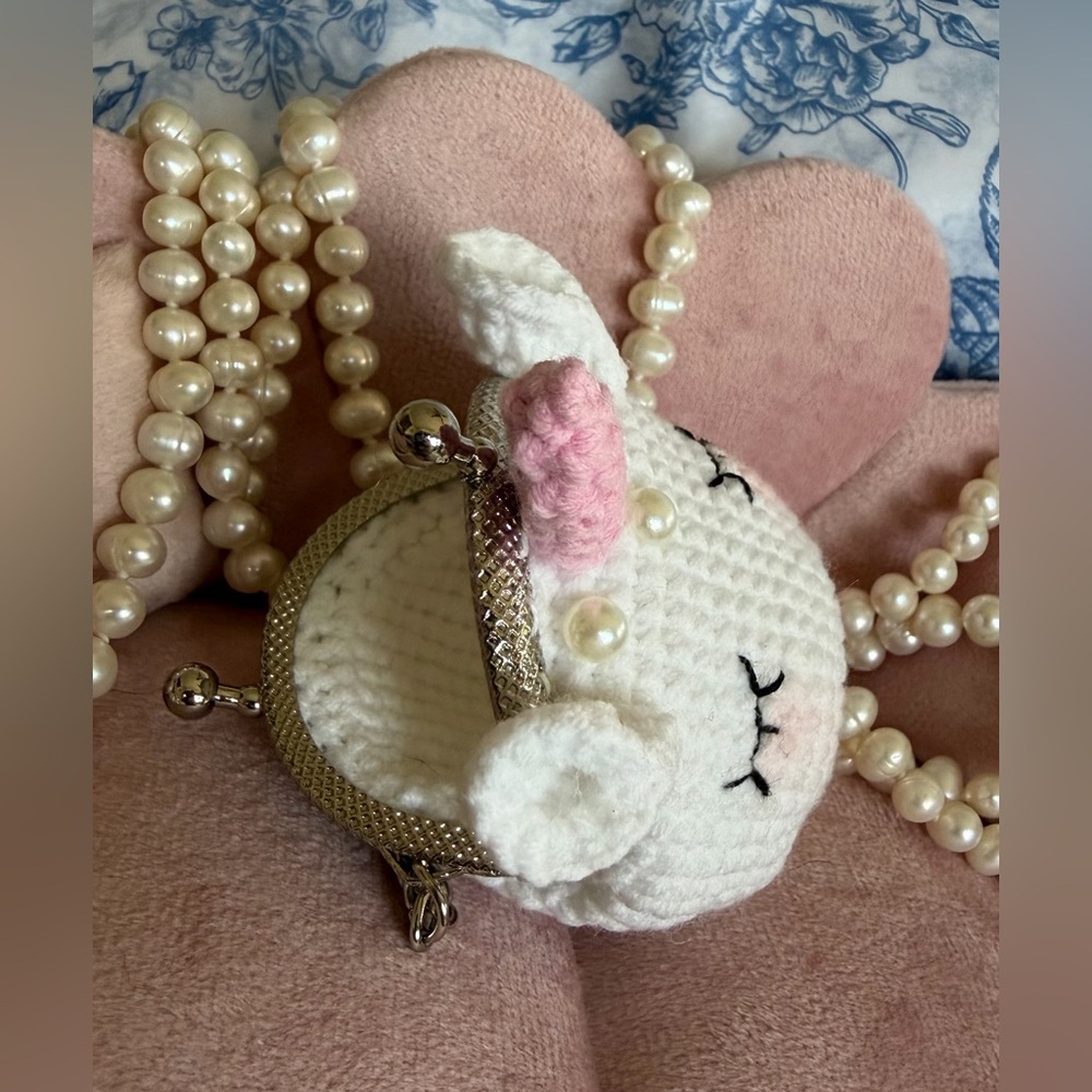 Crocheted Unicorn Key Holder/ Purse Charm Pouch w/ Kiss Lock Opening NEW! - Picture 3 of 5